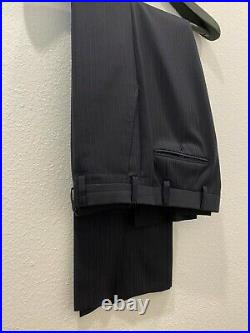 Armani Collezione Italian luxury gray stripe men's 2 piece suit size 38r 28x29
