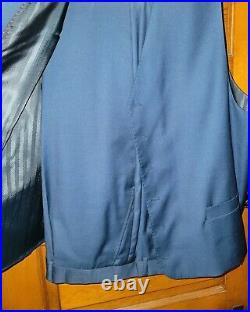 Beautiful Blue Italian style Wool Suit by Statements in Perfect Condition