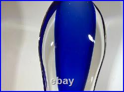 HUGE HEAVY STUNNING PIECE OF VINTAGE MURANO SOMMERSO BLUE & GREEN VASE. C. 1960s