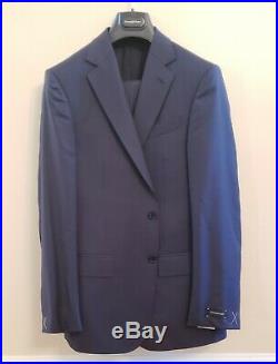Men's Ermenegildo Zegna Wool and Silk Two Piece Milano Suit Size 48 Italian