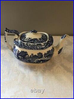 SALE Copeland Spodes Italian Teapot. Stunning Piece! 6.25 Tall