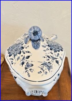 Soup Tureen Gravy Bowl Seashell Ladle & Lid Blue White Floral Hand Paint Italy