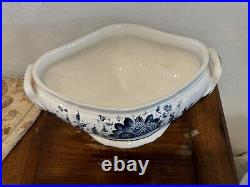 Soup Tureen Gravy Bowl Seashell Ladle & Lid Blue White Floral Hand Paint Italy